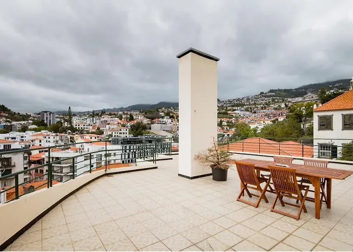 A O Mar Rooms- Center Maison d'hôtes